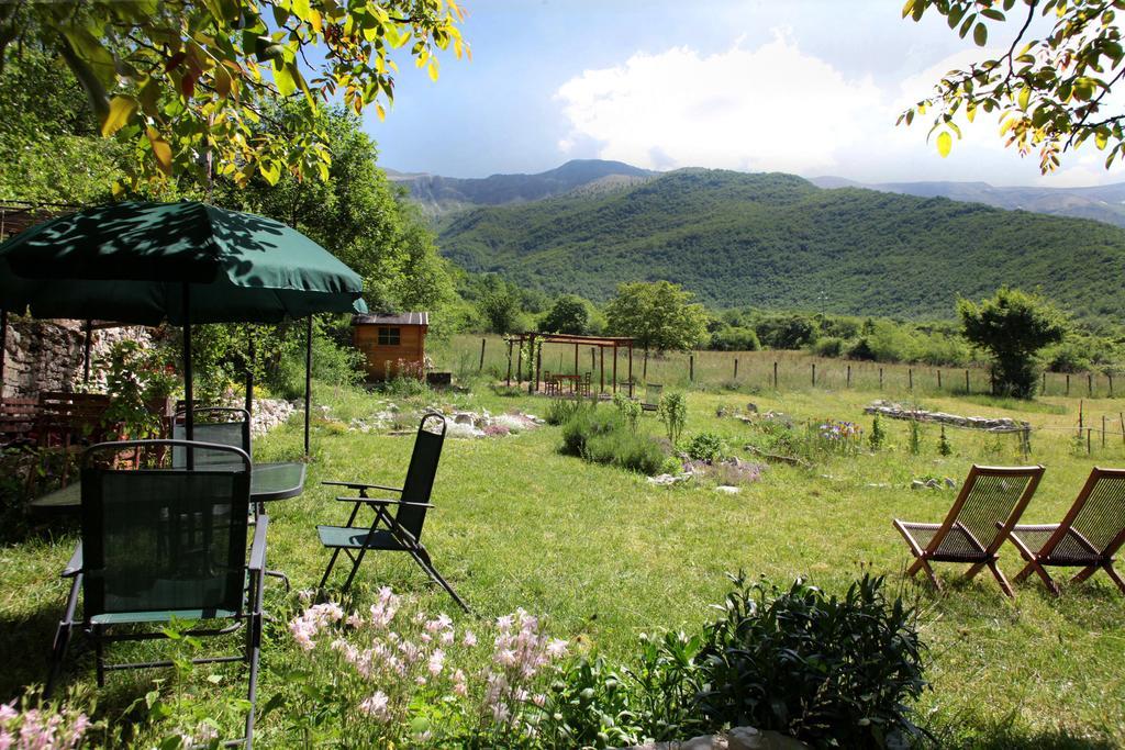 B&B Cascina Dell'Orso Castelsantangelo sul Nera Exterior photo